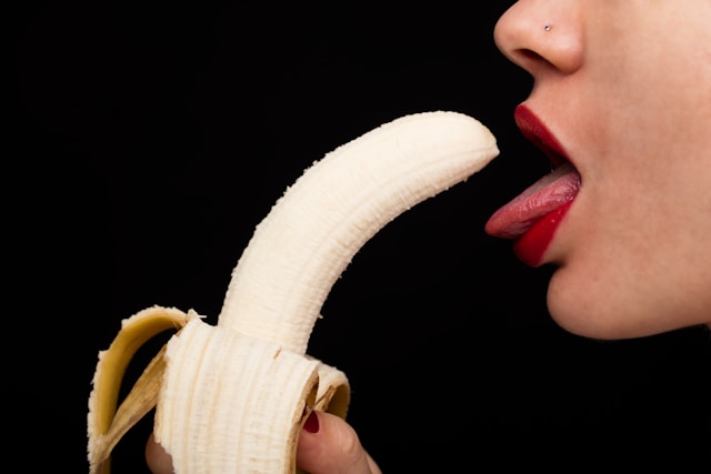 The Intriguing Simplicity of Blowjobs
