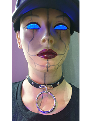 HANDMADE LARGE RING LEATHER CHOCKER 