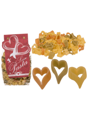 Makaron - Three colored pasta with tomato & spinach, Hearts